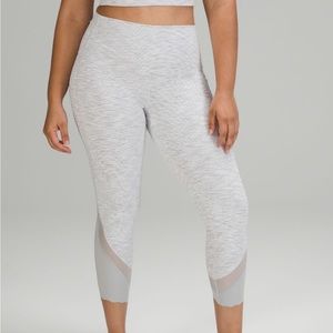 Lululemon Wunder Under Scalloped Hem High Rise Luxtreme leggings